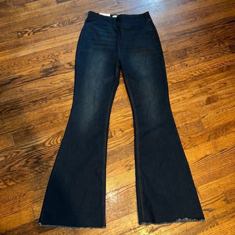 New TinselTown Jeans